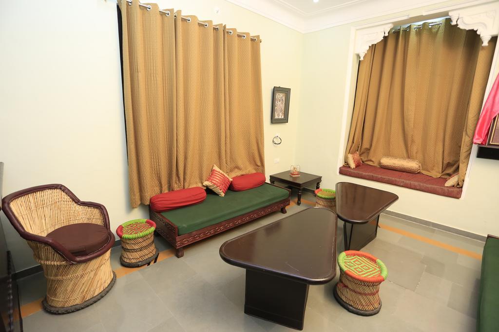 Sai Palace Hotel Udaipur Ngoại thất bức ảnh
