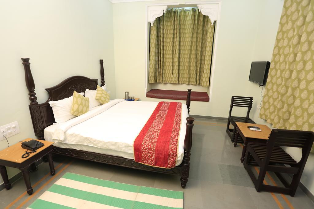 Sai Palace Hotel Udaipur Ngoại thất bức ảnh