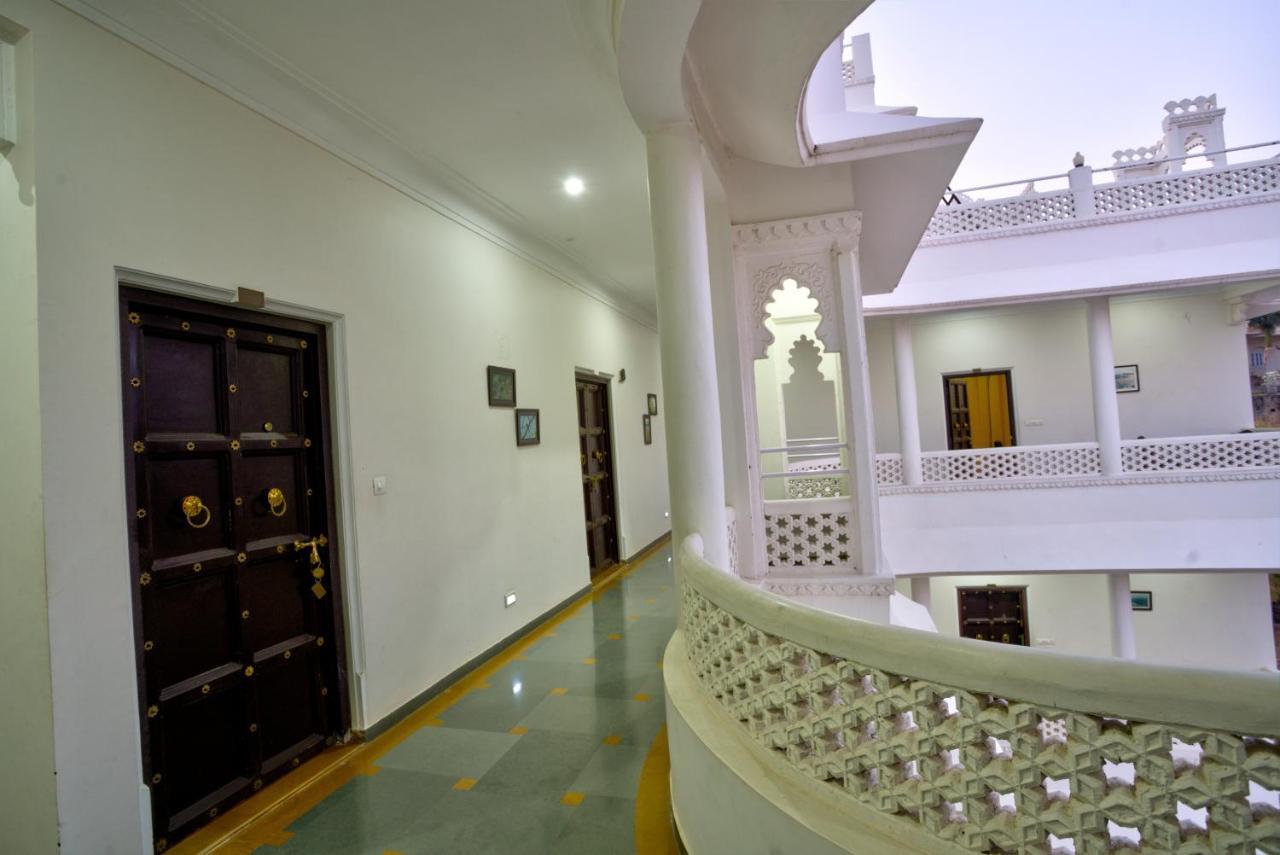 Sai Palace Hotel Udaipur Ngoại thất bức ảnh