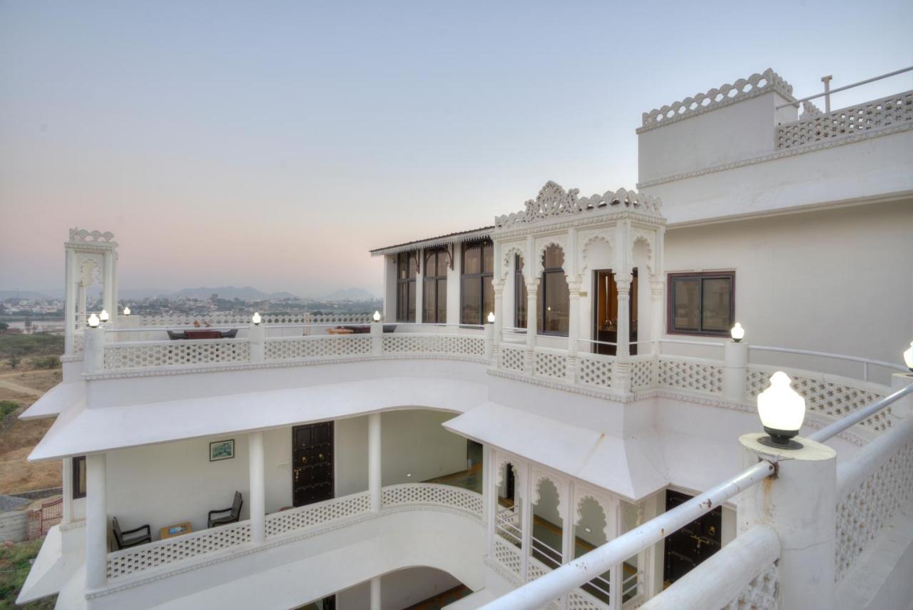 Sai Palace Hotel Udaipur Ngoại thất bức ảnh