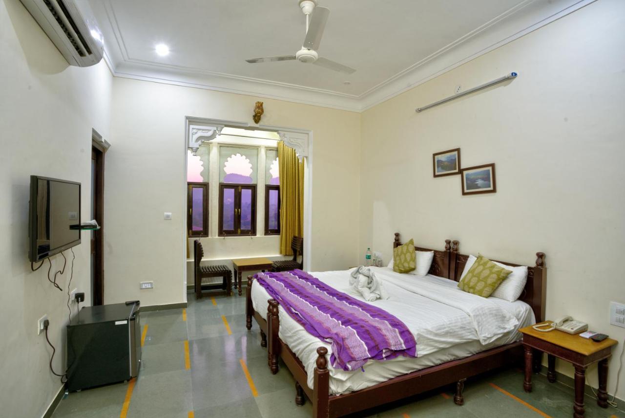 Sai Palace Hotel Udaipur Ngoại thất bức ảnh